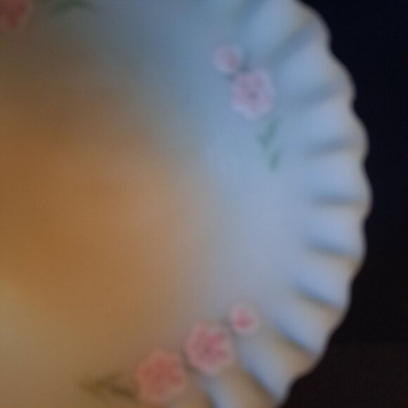 Fenton Scalloped Edge Custard Glass Pedestal Hand Painted Pink Roses Compote - Picture 14 of 16